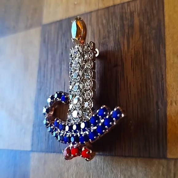 Vintage Rhinestone Candle Brooch - Picture 2 of 3